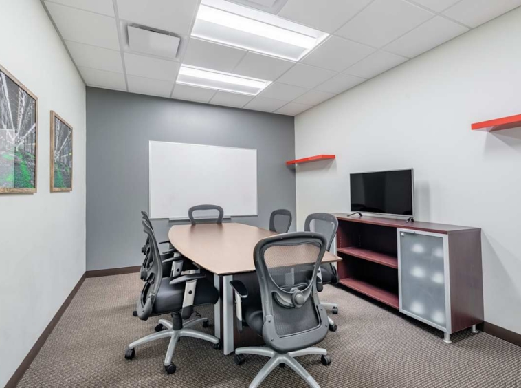 Regus (IWG) 9800 Hillwood Parkway Fort Worth