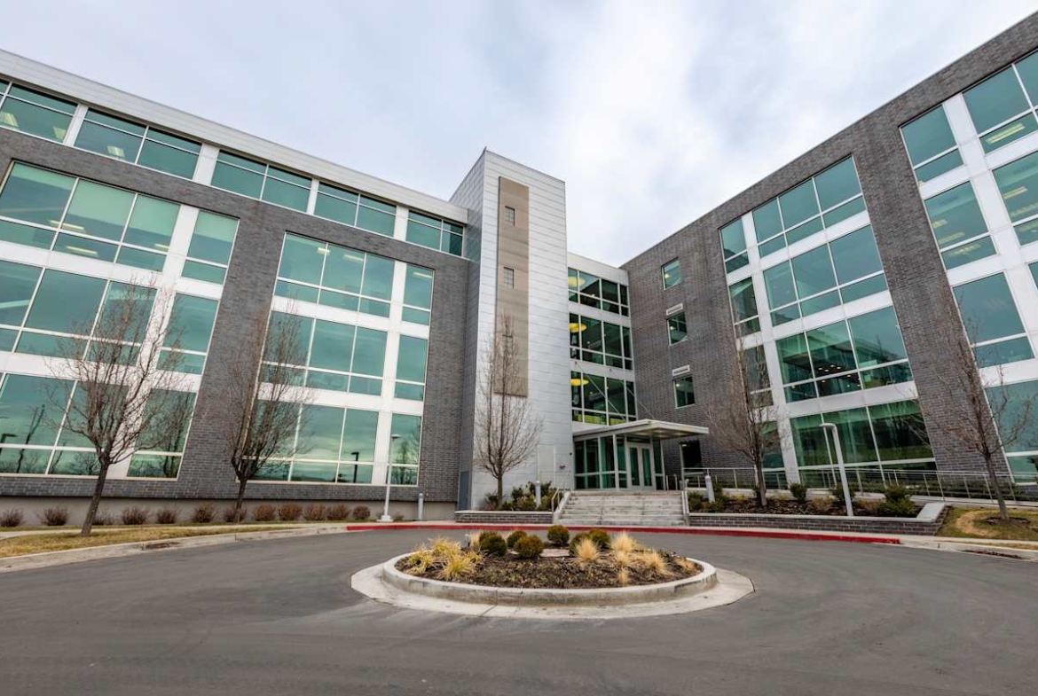 Regus (IWG) 9980 South 300 West Sandy
