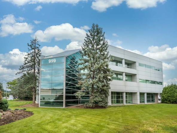 Regus (IWG) 999 Riverview Drive Totowa