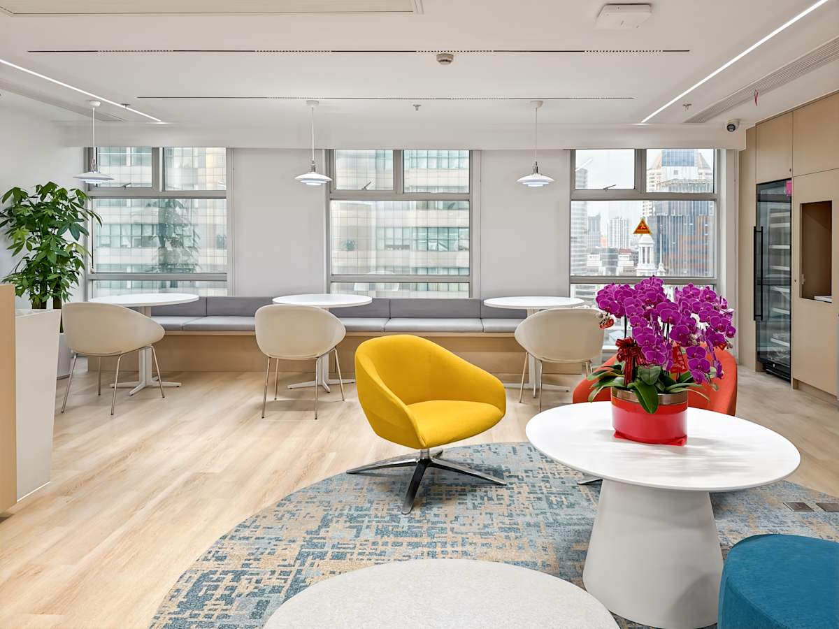 Regus (IWG) Asia Building Shanghai