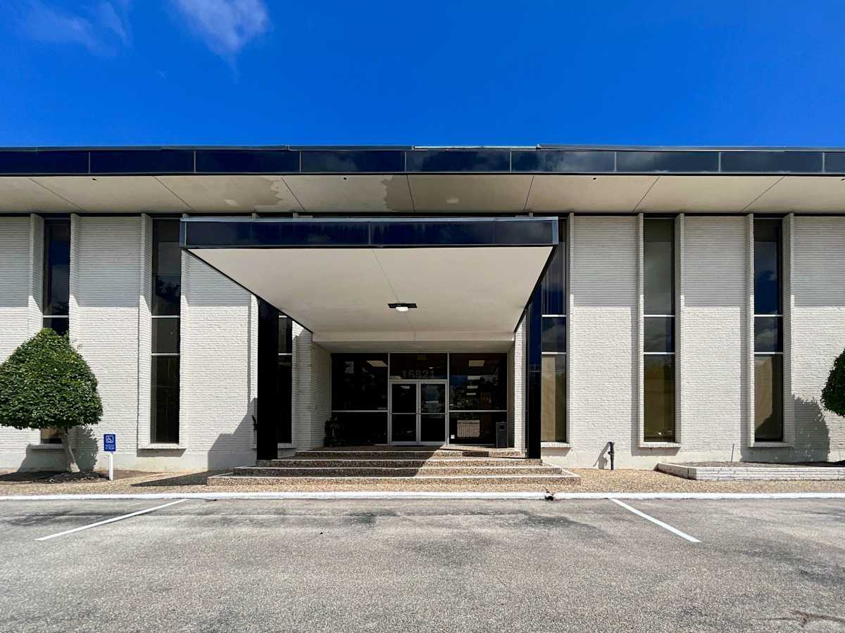 HQ (IWG) Atlas Building Houston