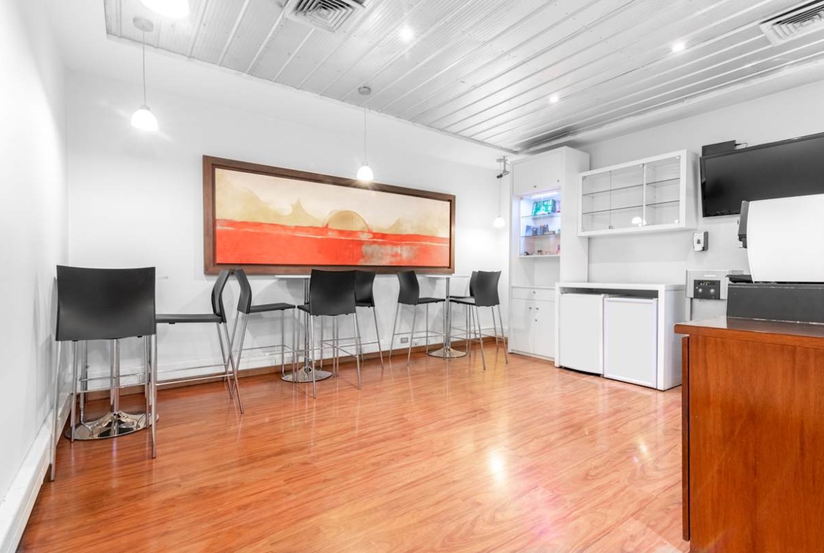 Regus (IWG) Avenida El Golf 40 Santiago