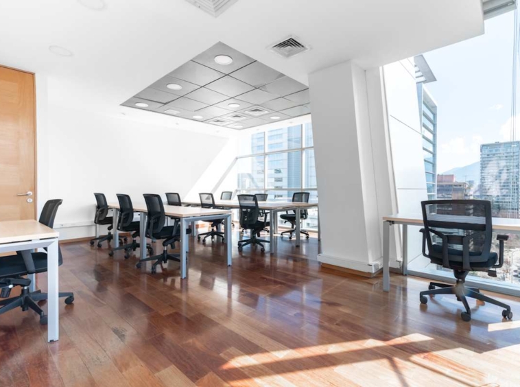 Regus (IWG) Avenida El Golf 40 Santiago