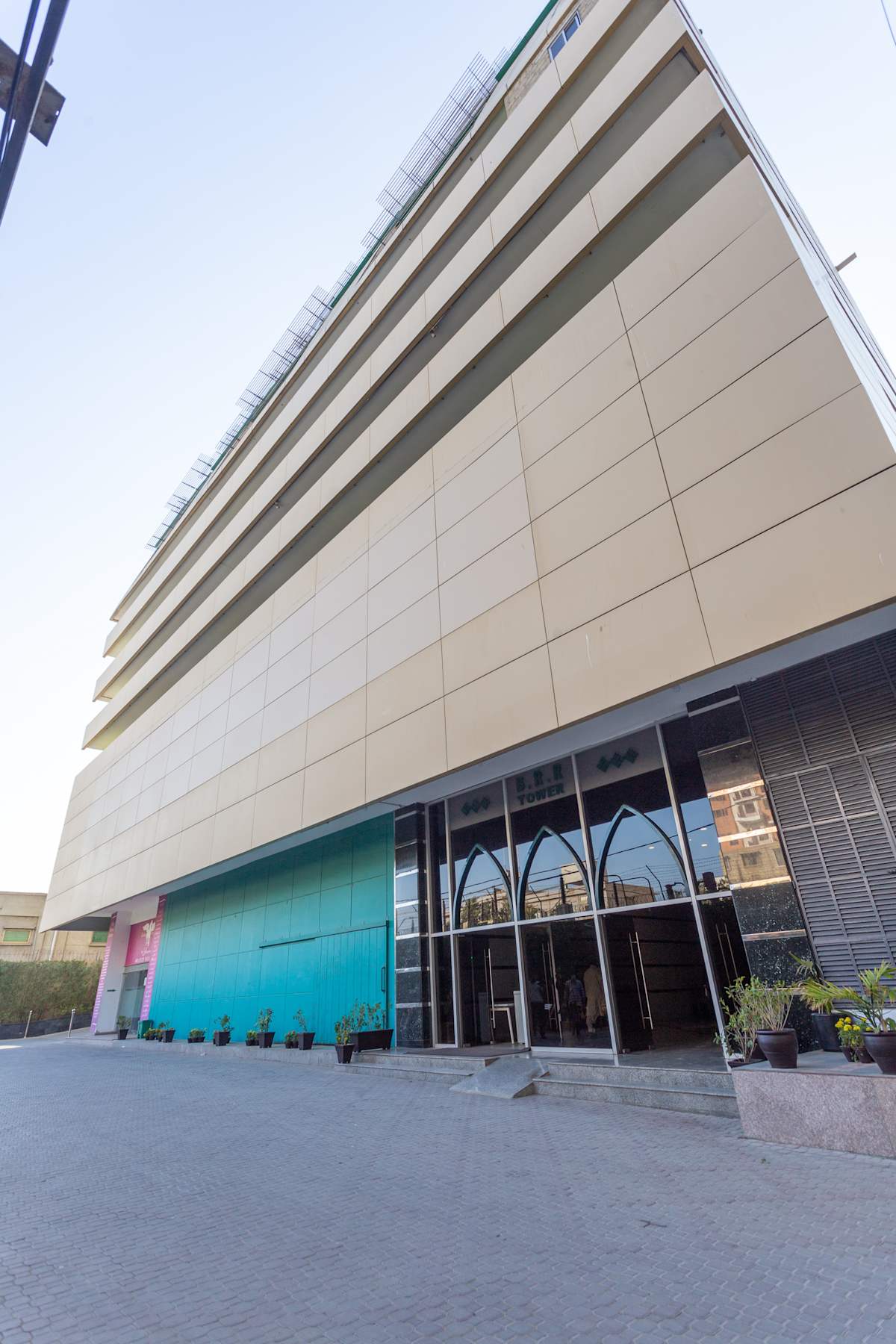 Regus (IWG) BRR Towers Karachi