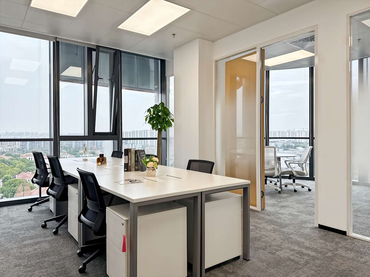 BU Center Shanghai Regus (IWG) BU Center Shanghai