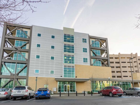 Regus (IWG) Beaverton Round Beaverton