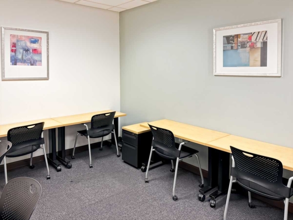 Regus (IWG) Bentonville Plaza Bentonville