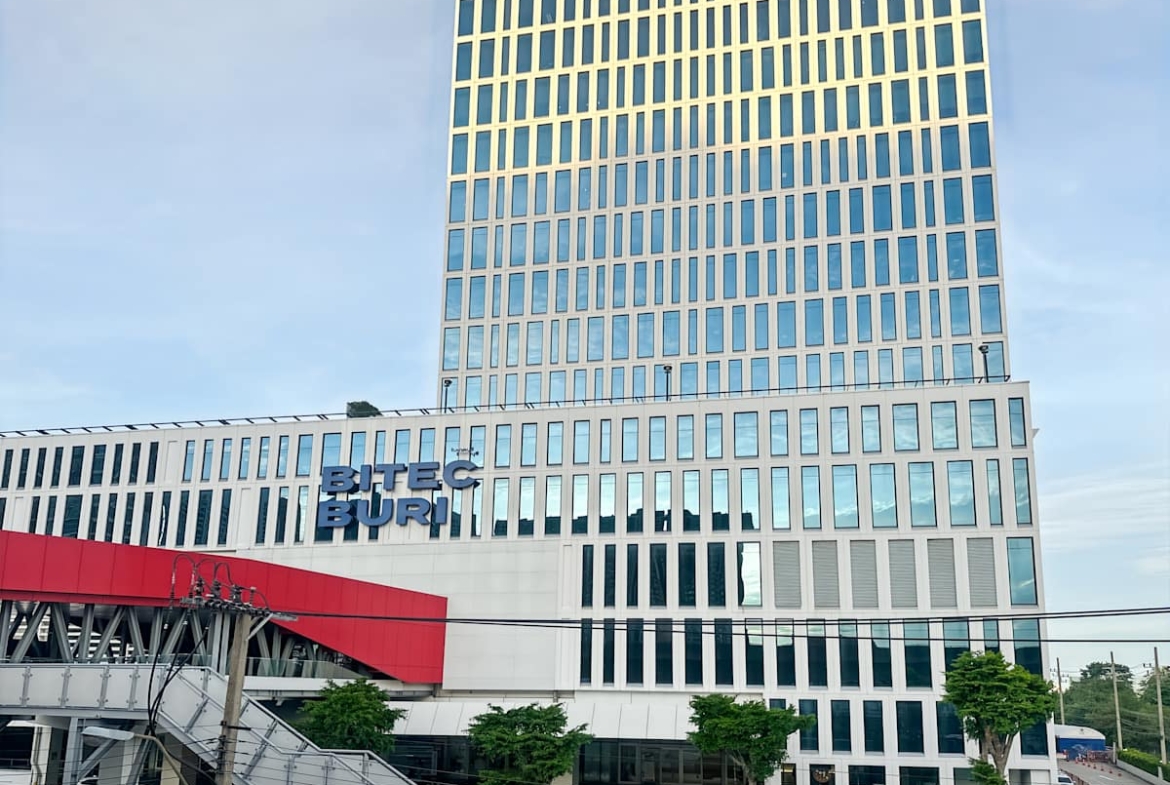 Regus Bhiraj Tower Bitec