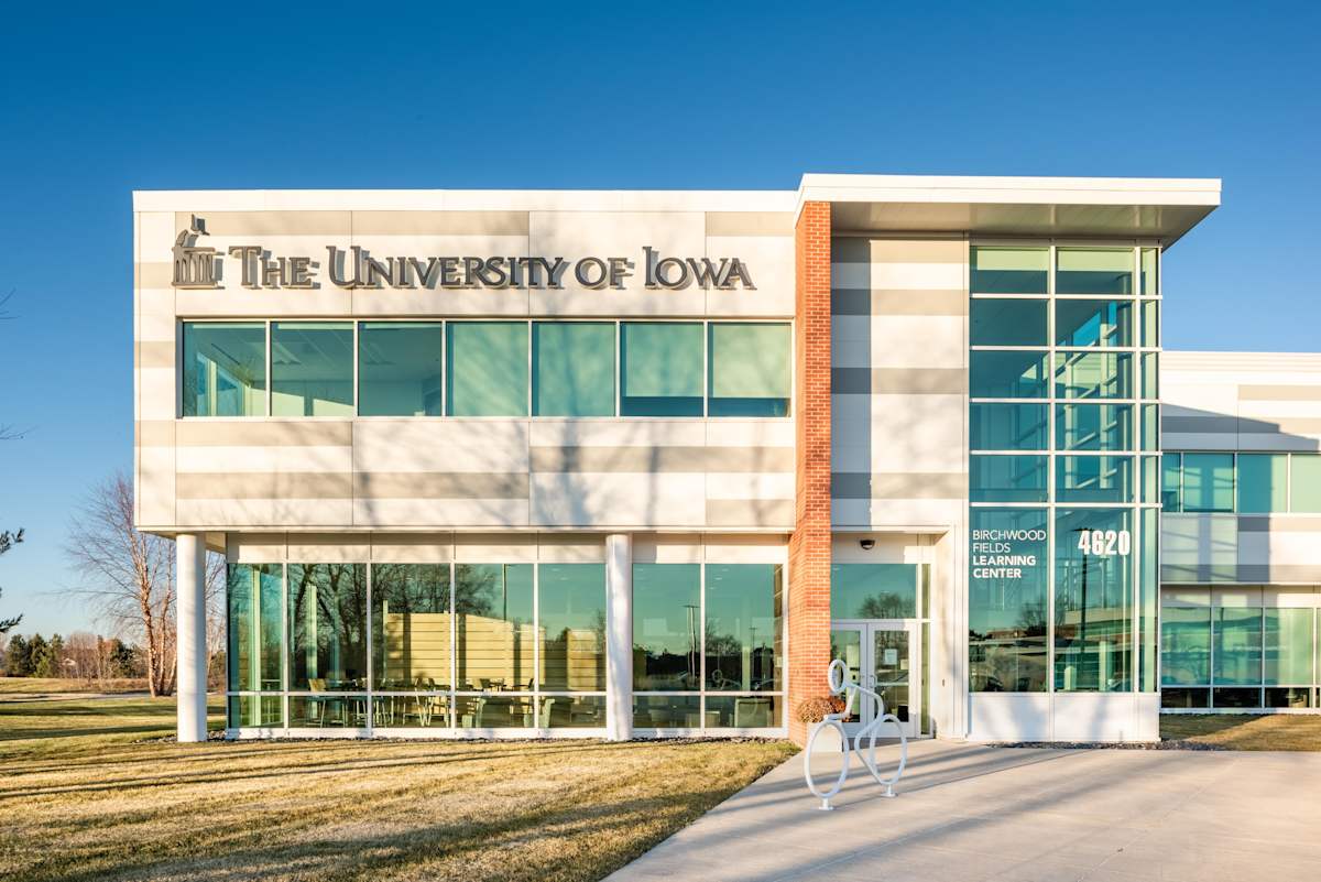 Regus (IWG) Birchwood Office Building Davenport