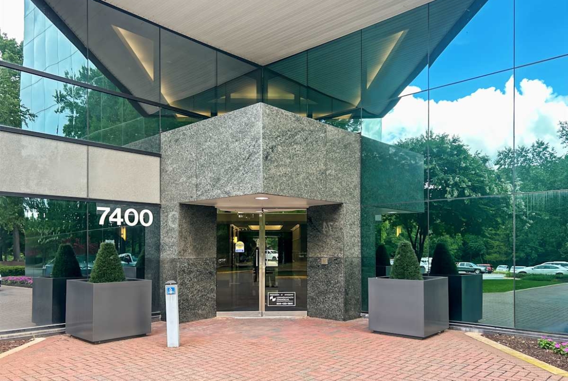 HQ (IWG) Boulders Business Park Richmond