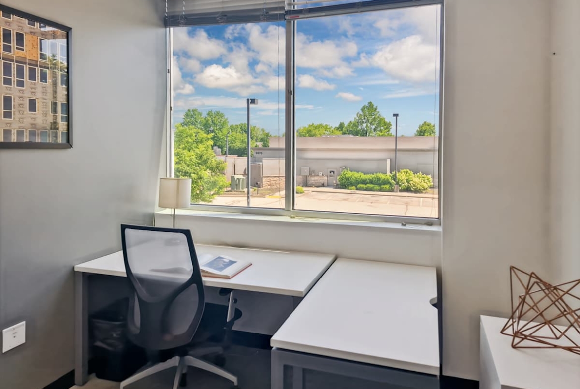 Regus (IWG) Brownsboro Crossing Center Louisville