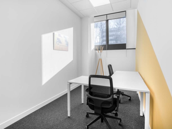 Regus (IWG) Business Park Caldera Milan