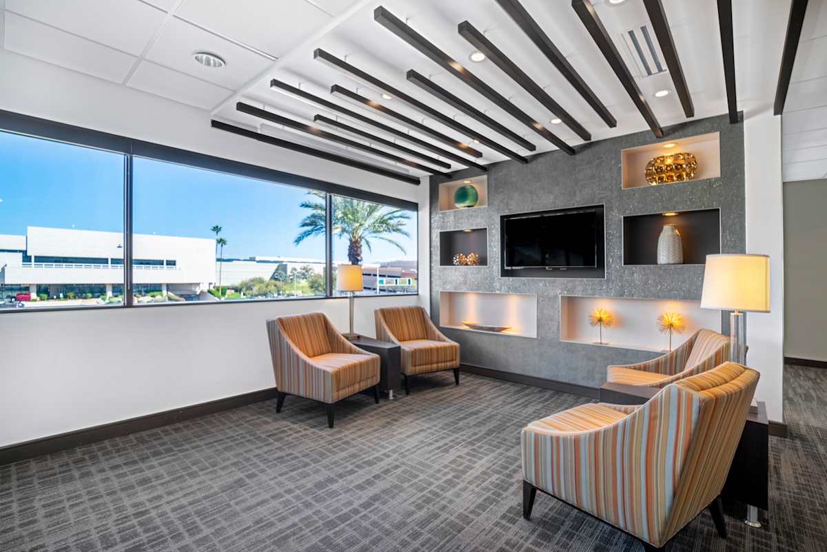 Regus (IWG) Camelback Square Scottsdale