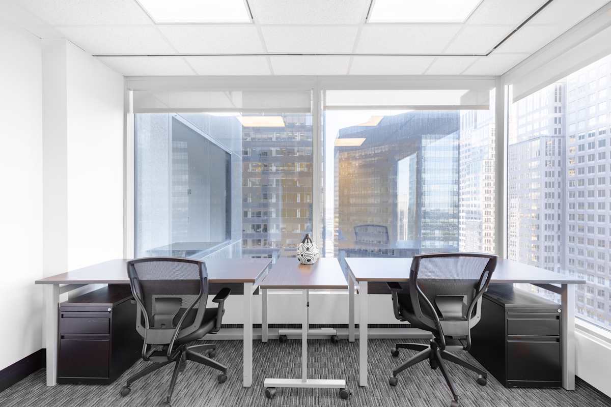 Regus (IWG) Canada Trust Calgary