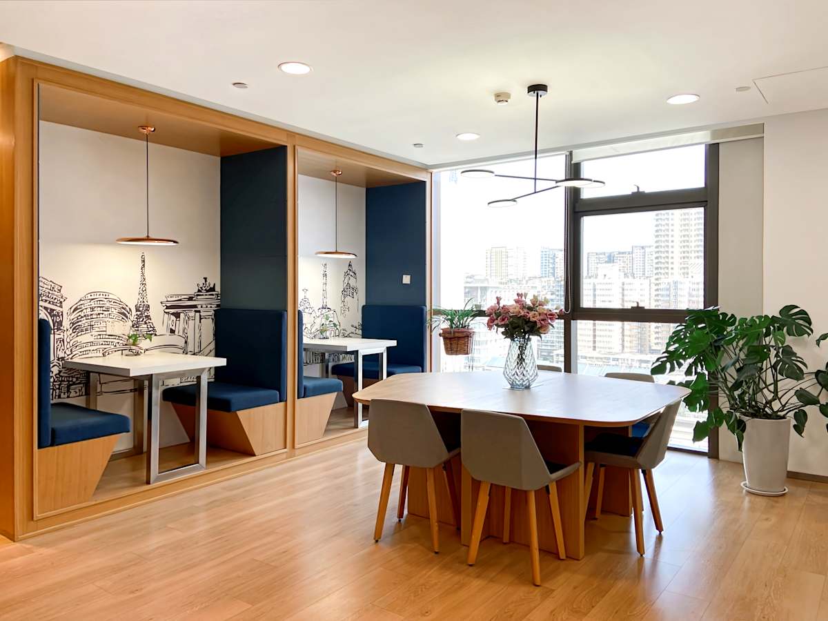 Regus (IWG) CapitaMall Office Xi'an