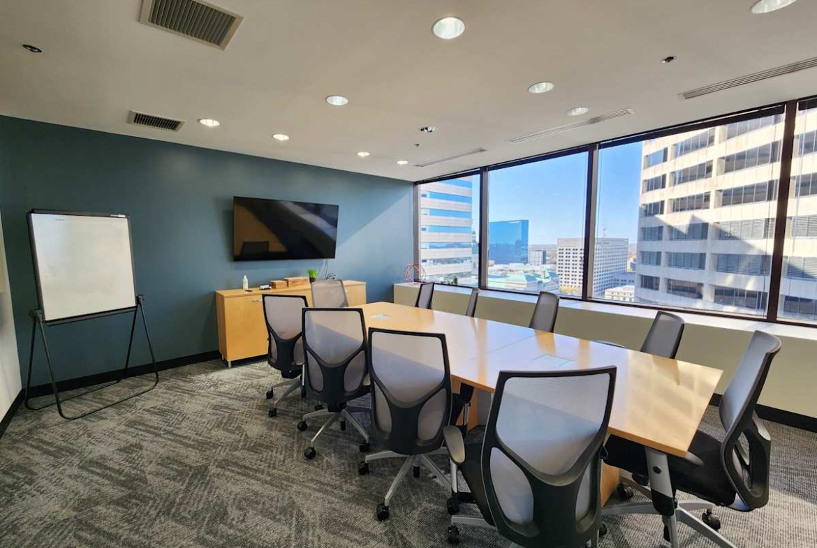 Regus (IWG) Capital Center Indianapolis