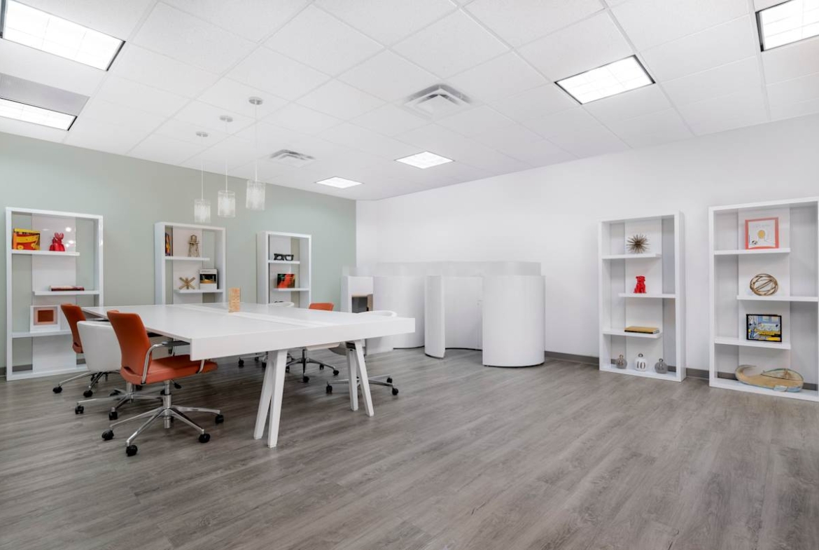 Regus (IWG) Capital Center Indianapolis