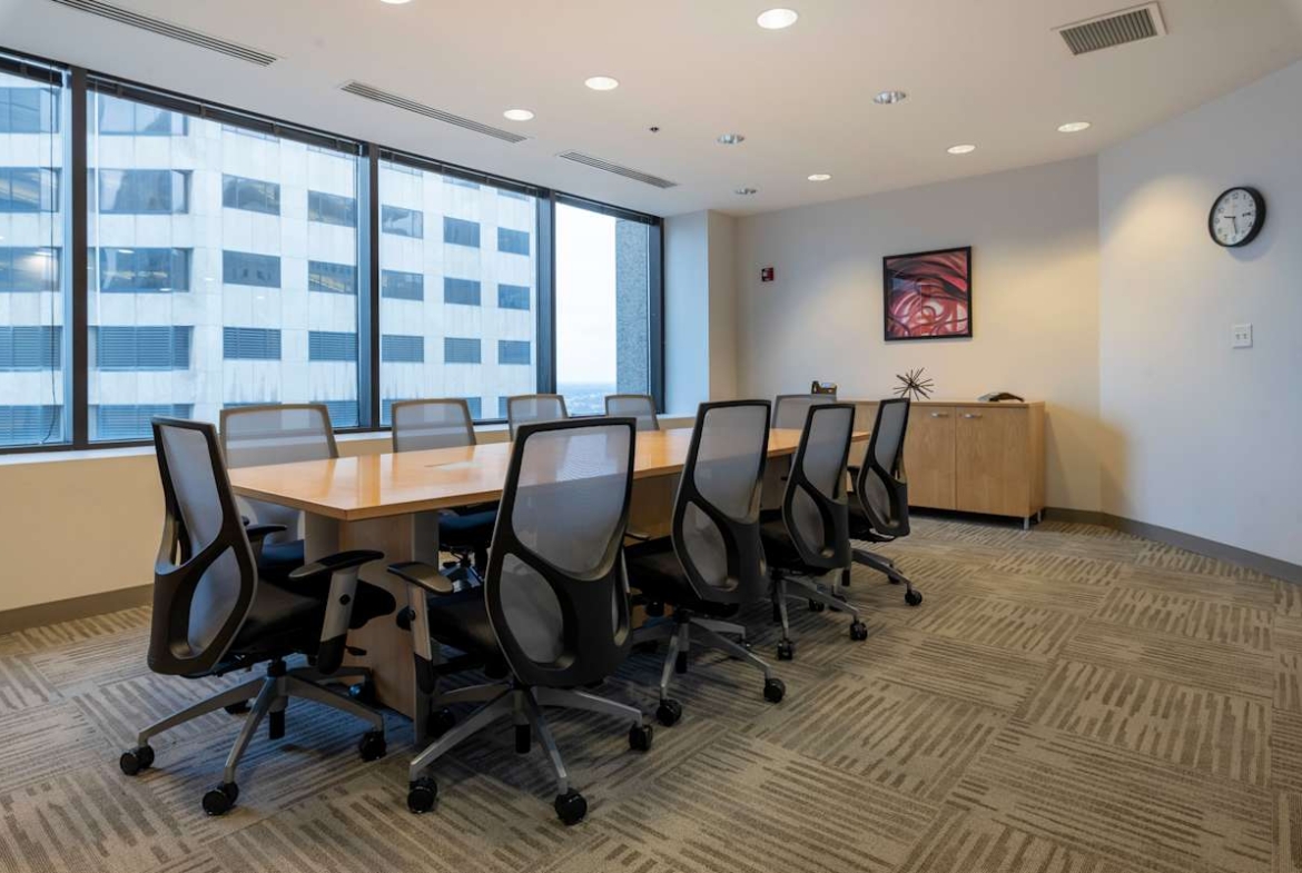 Regus (IWG) Capital Center Indianapolis