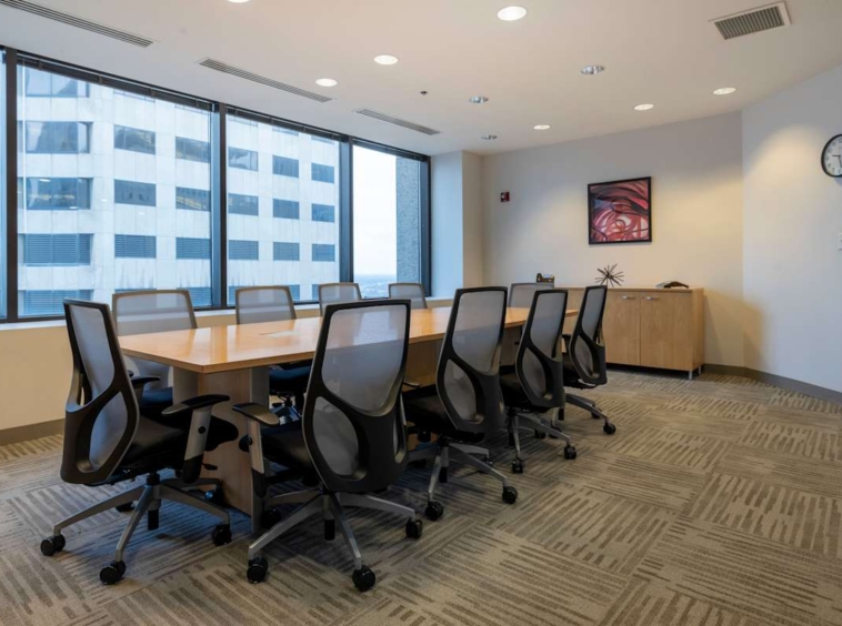 Regus (IWG) Capital Center Indianapolis