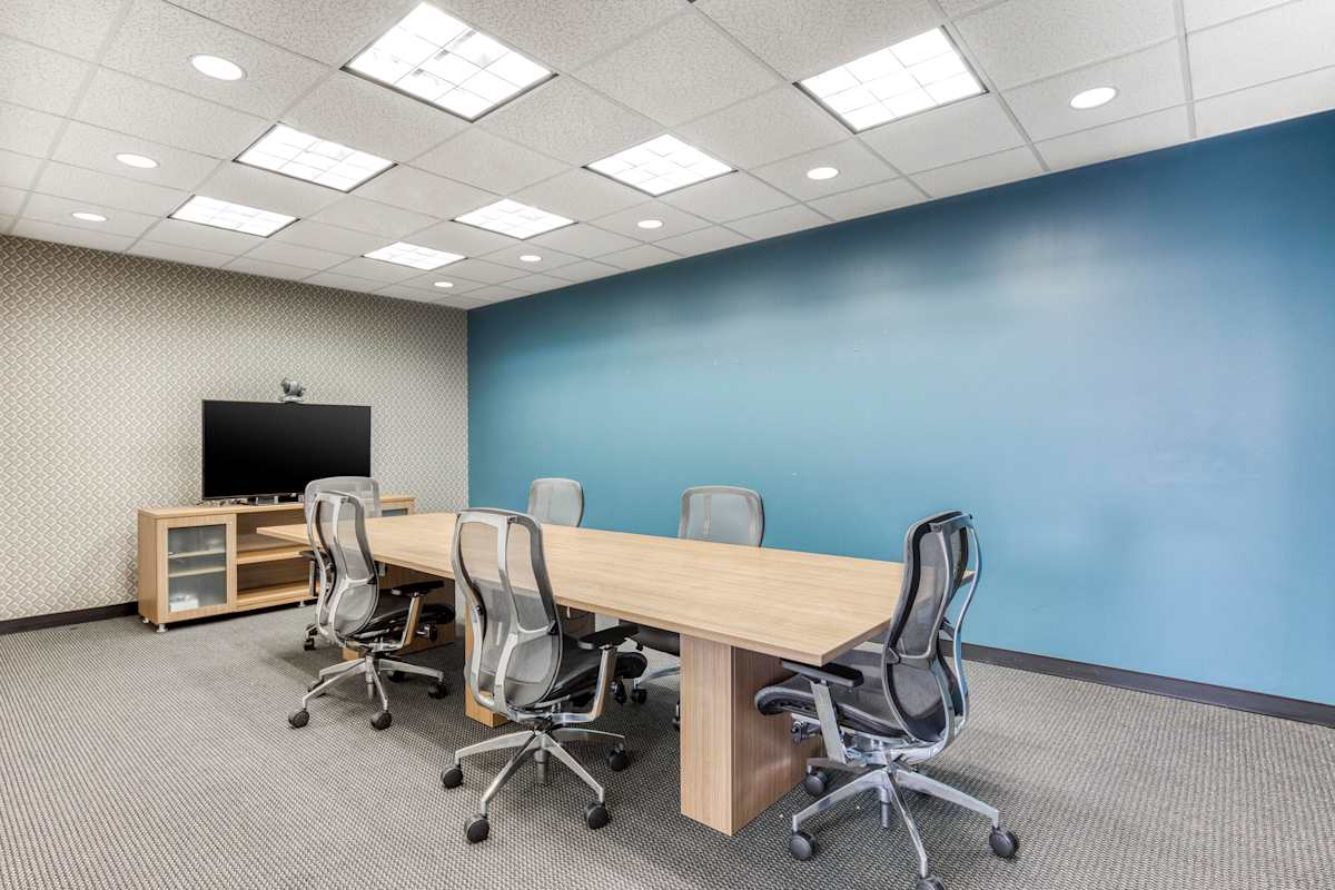 Regus (IWG) Capital One Building Houston
