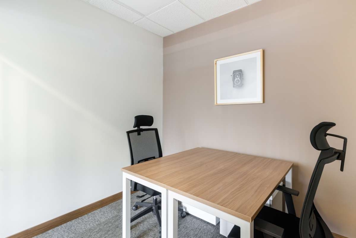 Regus (IWG) Carrera 43A 11A-44 Medellin