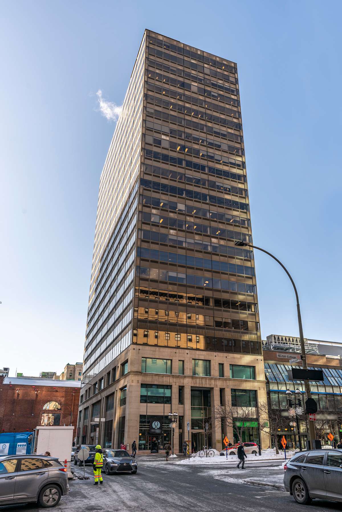 Regus (IWG) Cathcart and McGill Montreal