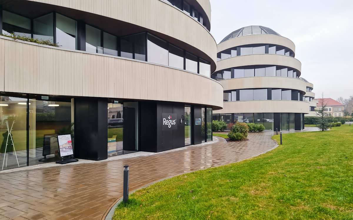 Regus (IWG) Cedrus Offices Szeged