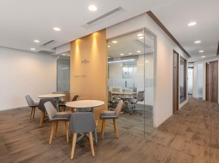 Regus (IWG) China Overseas Building Qingdao
