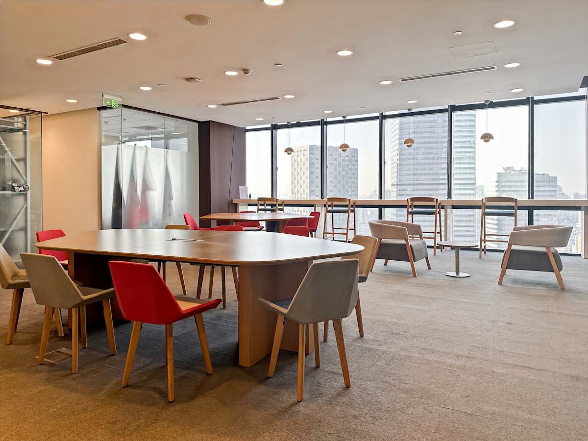 Regus (IWG) Cloud 9 International Plaza Shanghai