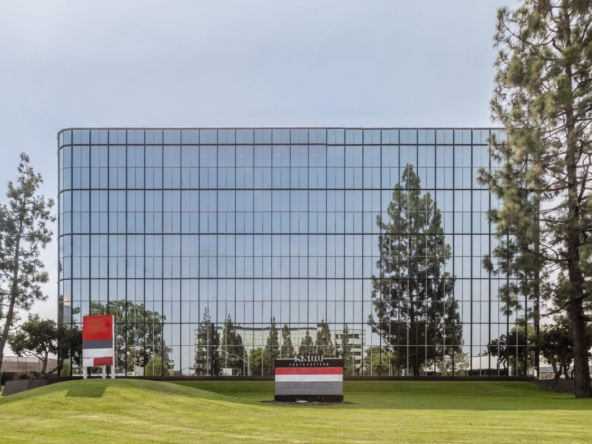 Regus (IWG) Commerce Corporate Center Commerce