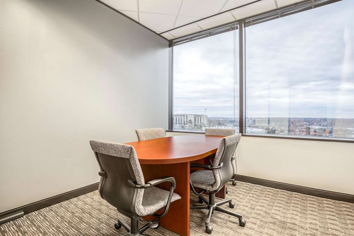 HQ (IWG) Commerce Plaza Overland Park