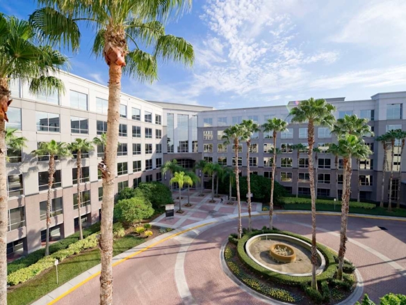 Regus (IWG) Corporate Center One Tampa
