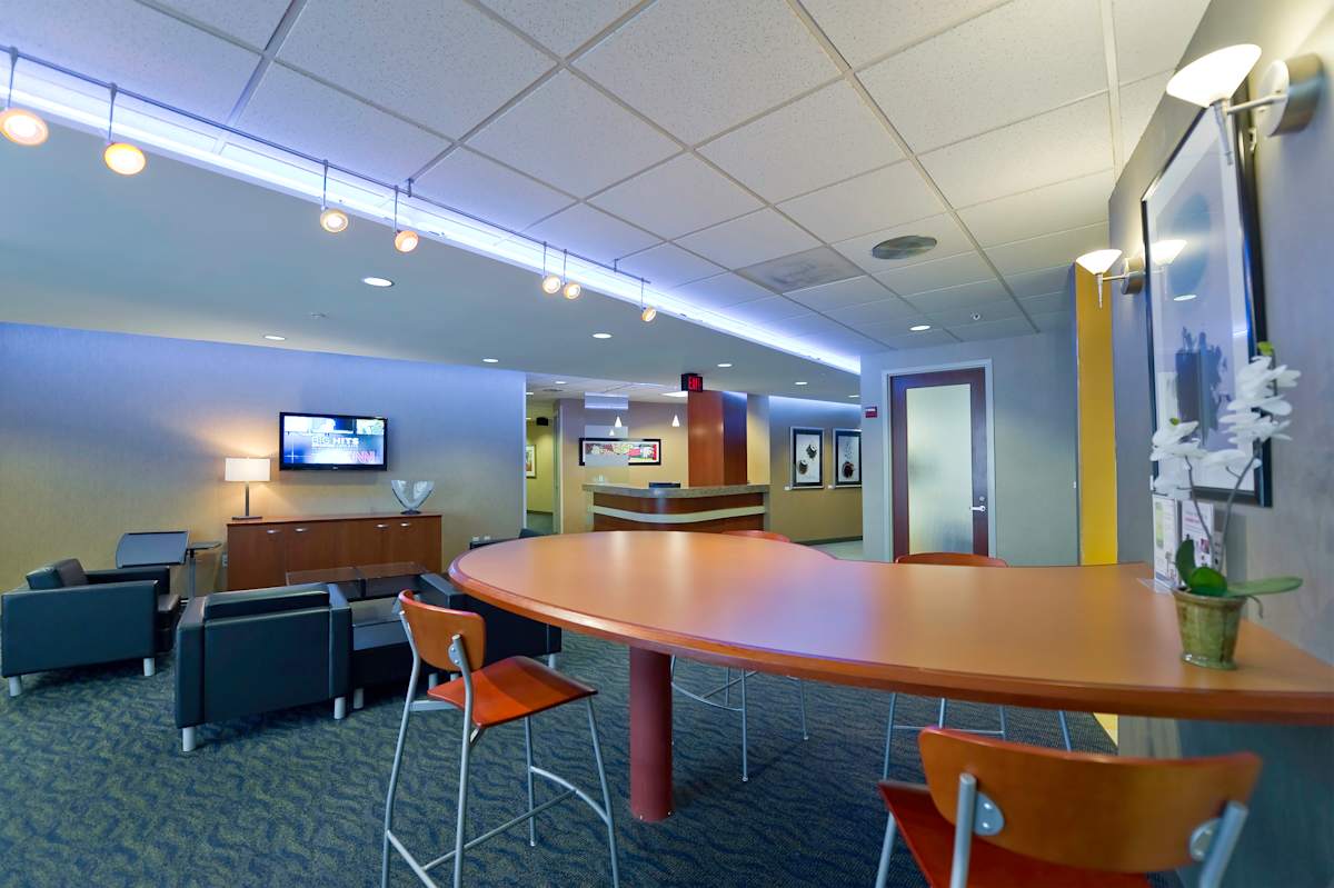 Regus (IWG) Corporate Center One Tampa