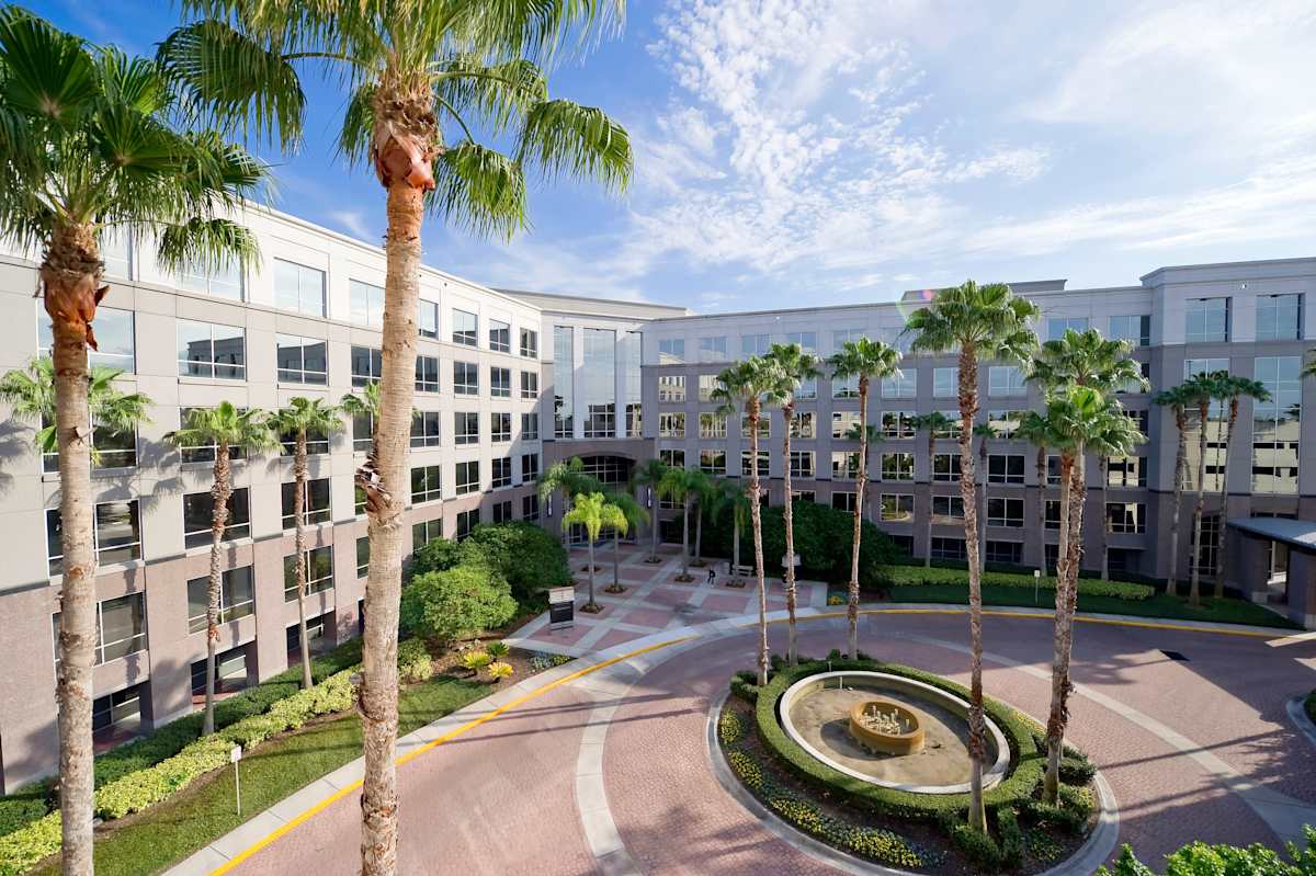 Regus (IWG) Corporate Center One Tampa