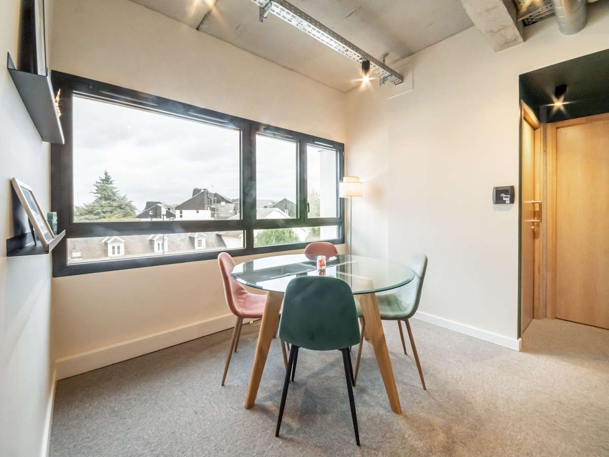 Regus (IWG) Cosywork Vernon