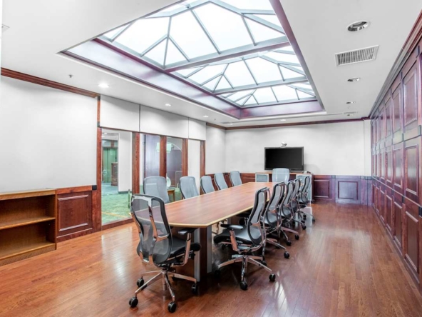 Regus (IWG) Country Club Plaza Kansas City