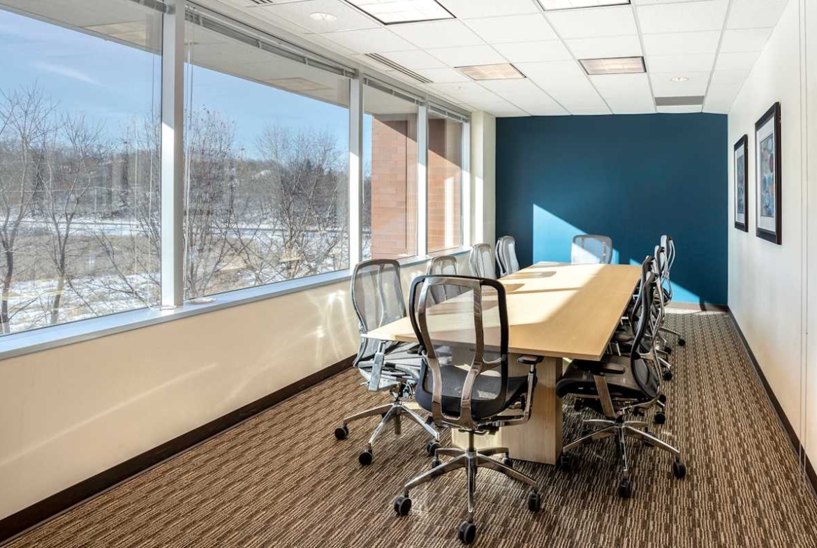 Regus (IWG) Crosstown Corporate Eden Prairie