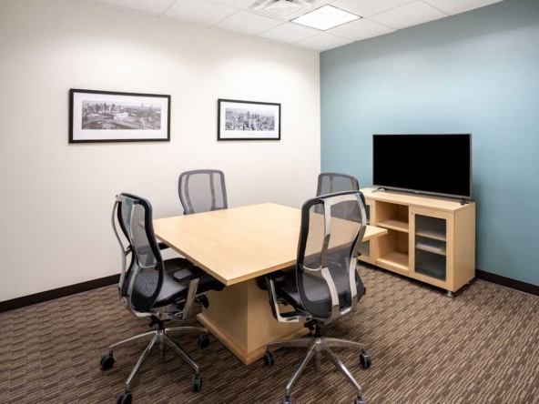 Regus (IWG) Crosstown Corporate Eden Prairie