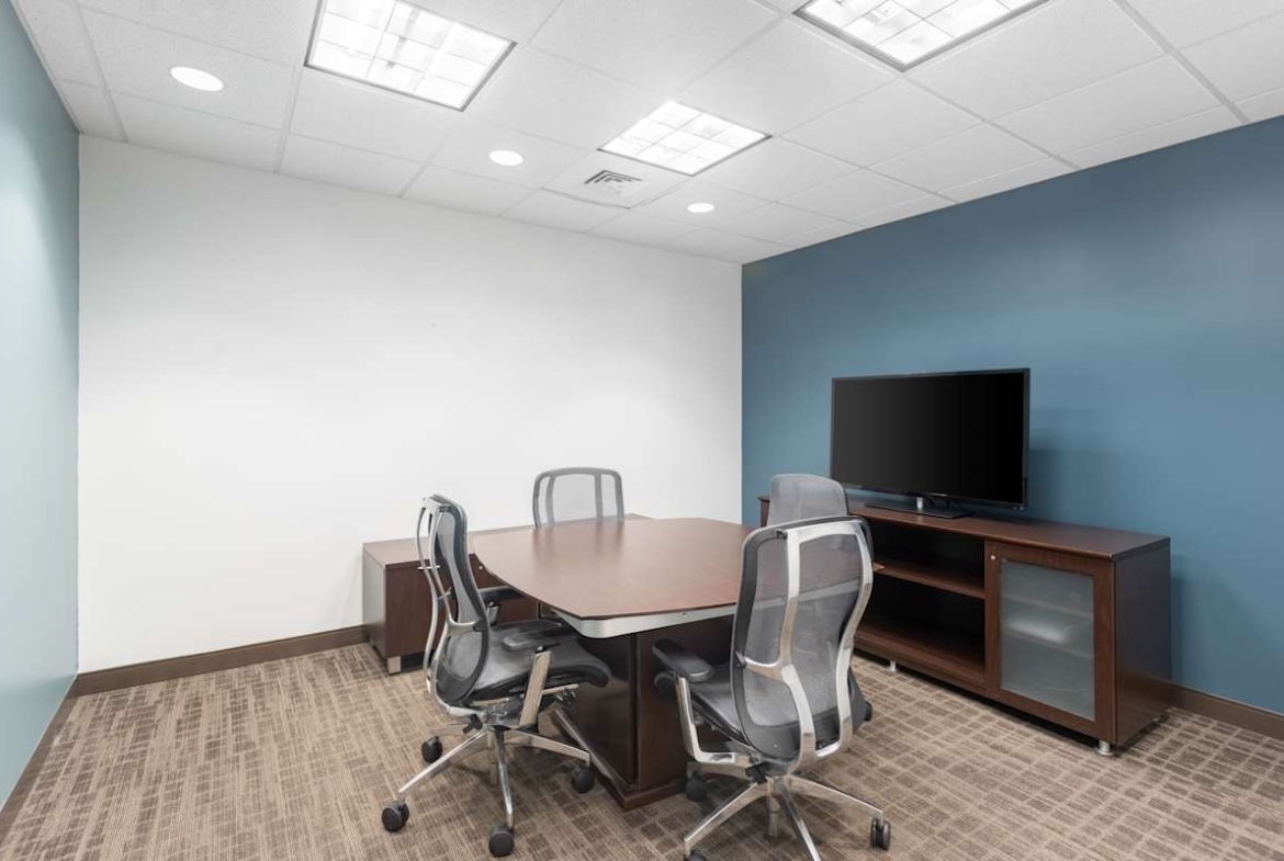 Regus (IWG) Crossways Commerce I Chesapeake