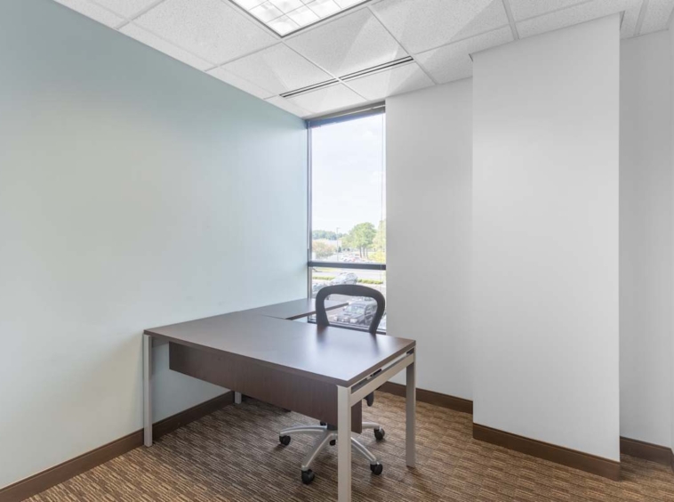 Regus (IWG) Crossways Commerce I Chesapeake