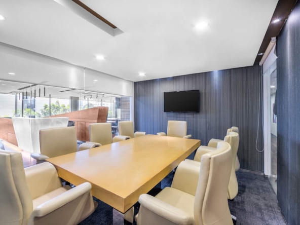 Regus (IWG) Crystal Palace Dhaka