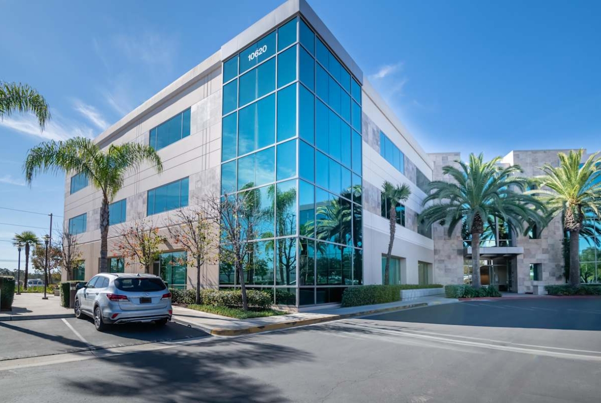 Regus (IWG) Cush Plaza San Diego
