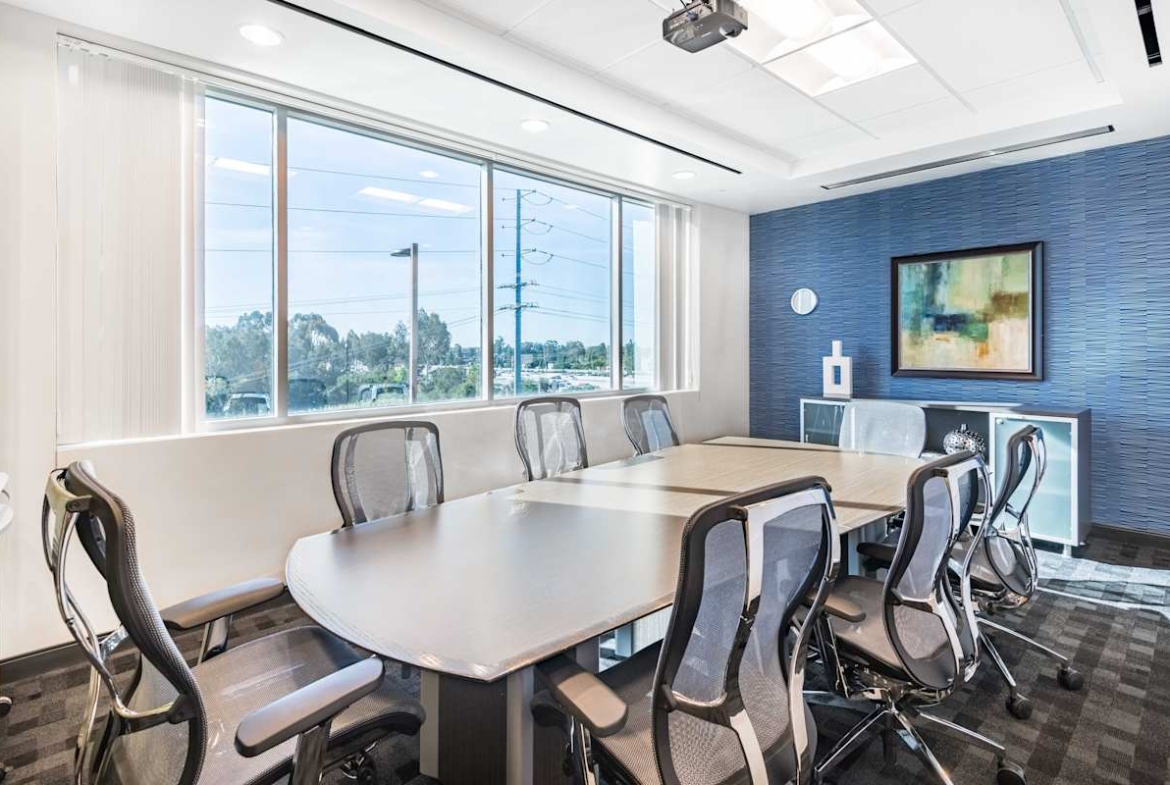 Regus (IWG) Cush Plaza San Diego