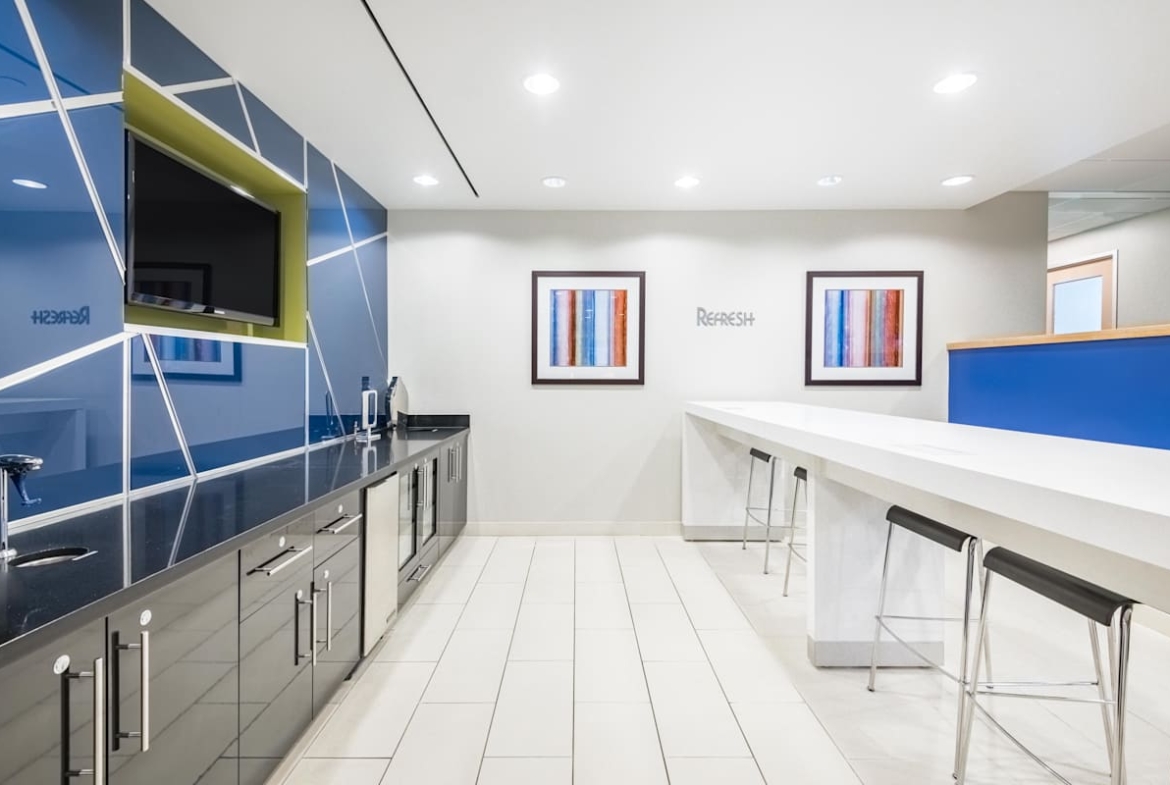 Regus (IWG) Cush Plaza San Diego