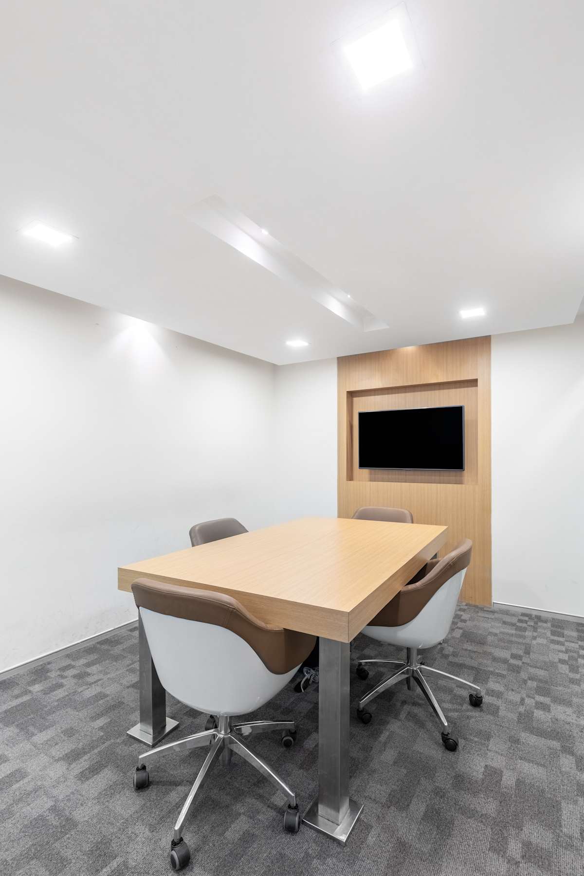 Regus (IWG) DNR 90 Indore