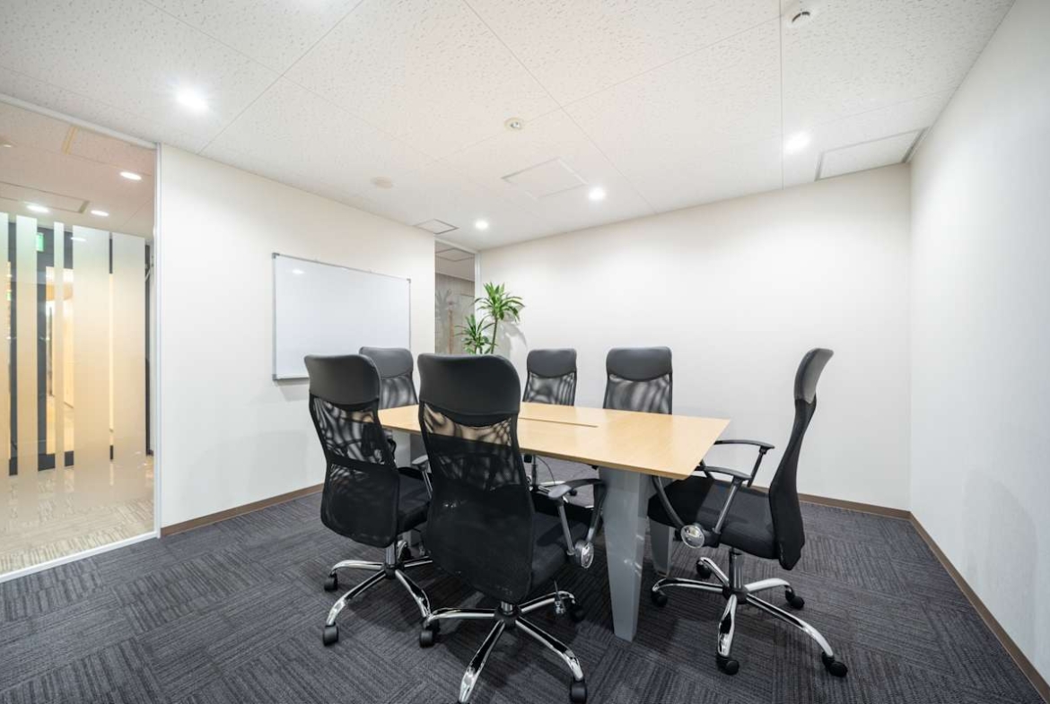 Open Office (IWG) Dai 3 Doi Building Osaka
