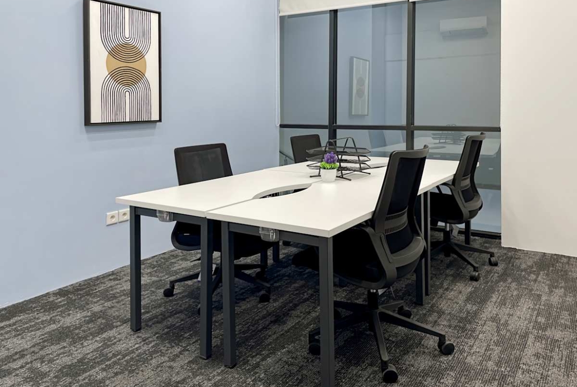 HQ (IWG) Delft Apartment Makassar