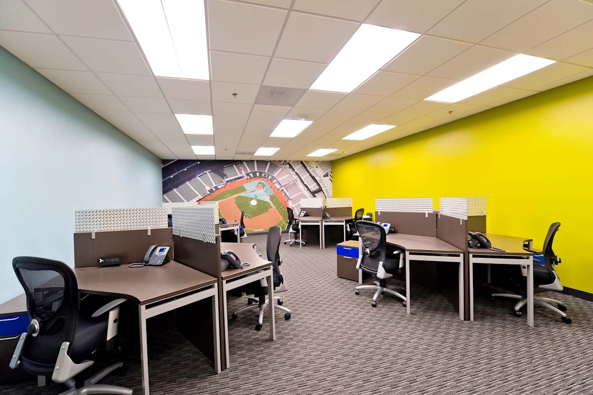 Regus (IWG) DiamondView Tower San Diego