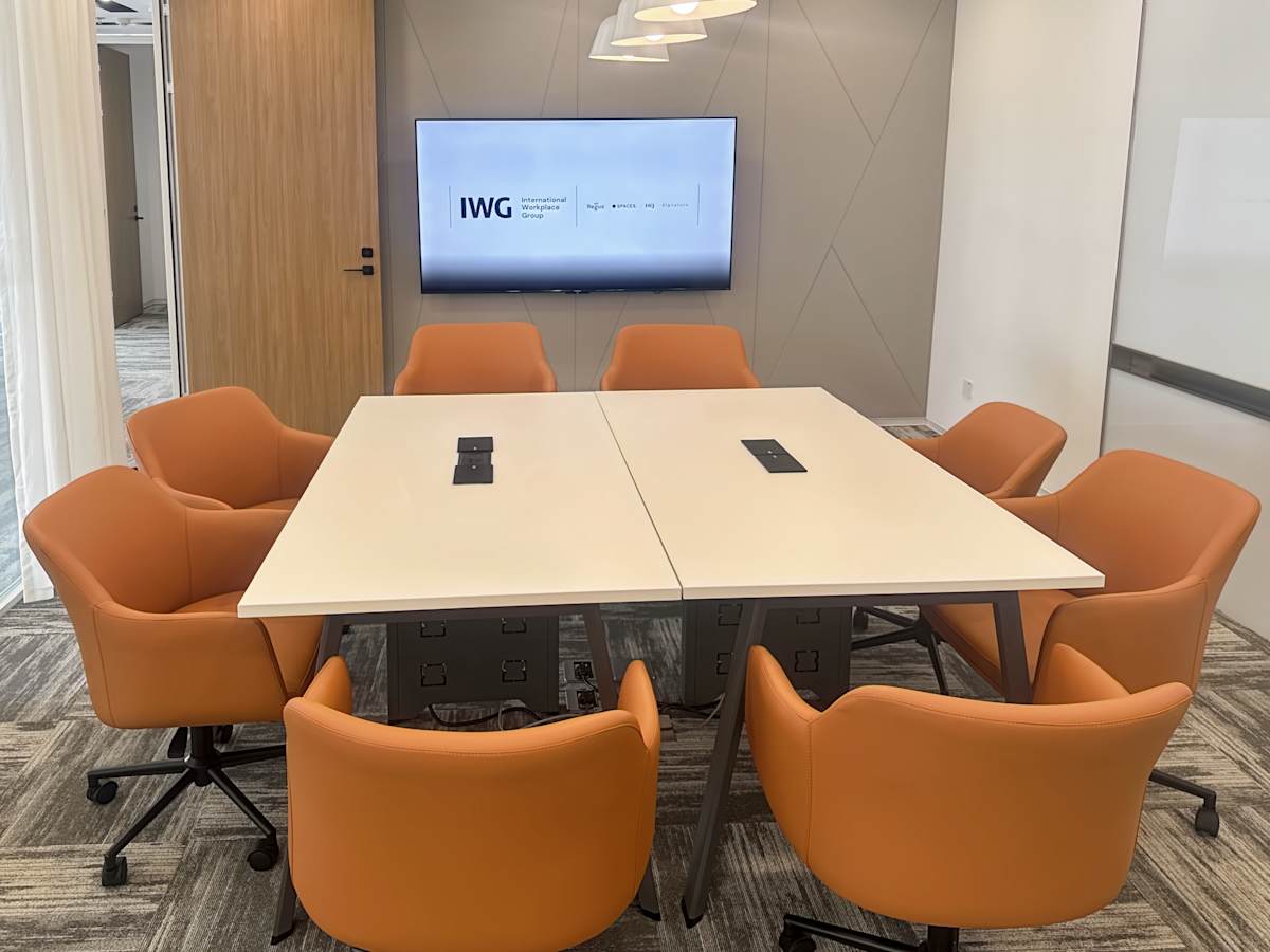 Regus (IWG) Digital Economy Center Tongxiang