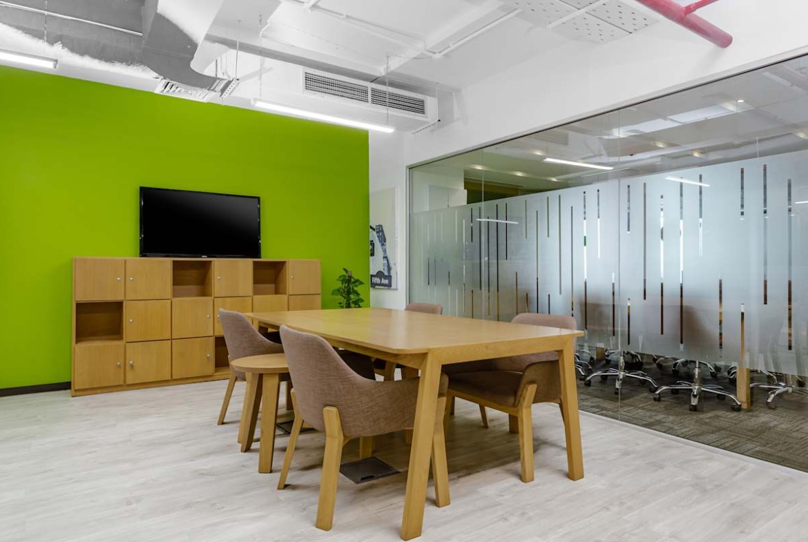 Regus (IWG) Dolmen Executive Tower Karachi